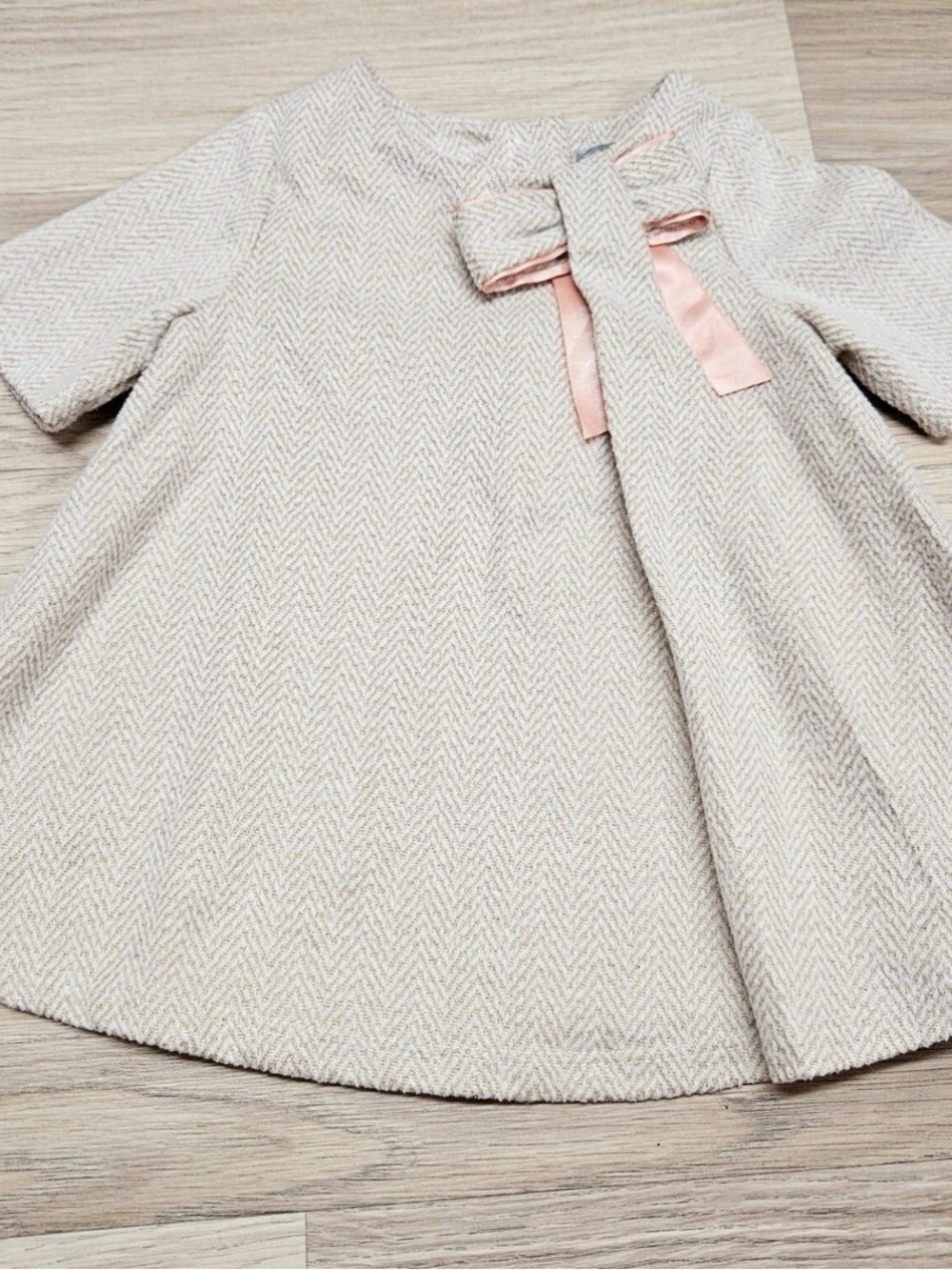 Tahari Cream Textured Formal Dress with Pink Bow